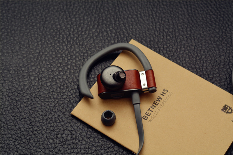 无损音乐的黄金搭档，八头牛蓝牙耳机手环播放组合体验