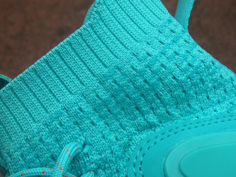 青春飞扬 之 FREETIE 驭空篮球鞋