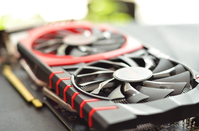 就是要颜值！小机箱路线的平民小炮级配置