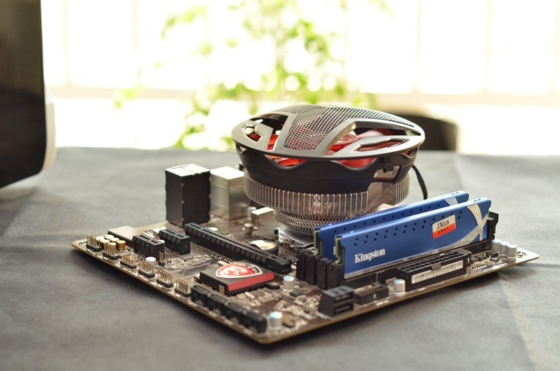 就是要颜值！小机箱路线的平民小炮级配置