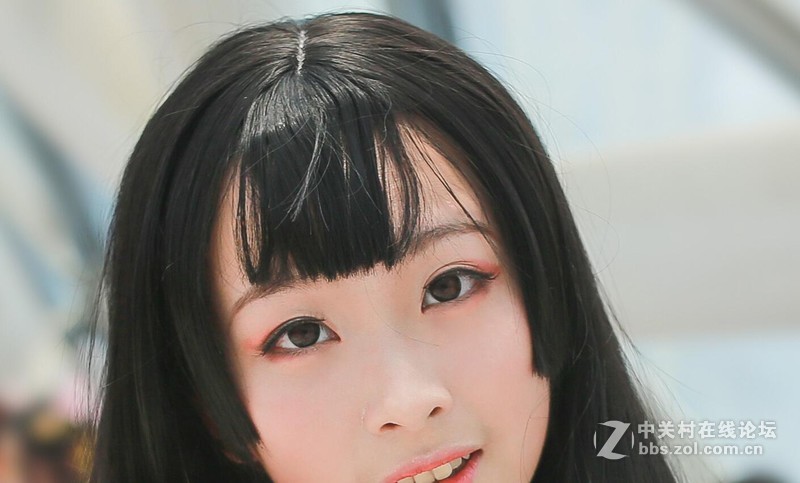 求各位老司机看看是不是机身跑焦了，拍出来的细节很模糊的感觉……