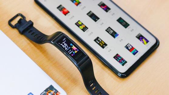 华为手环4 Pro测评：独立GPS运动监测+NFC智慧功能，生活多点活力