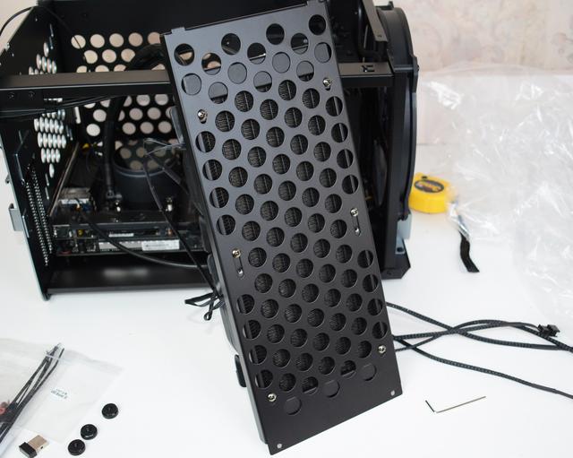 四通八达，绝不闷罐，乔思伯V8小钢炮装机体验