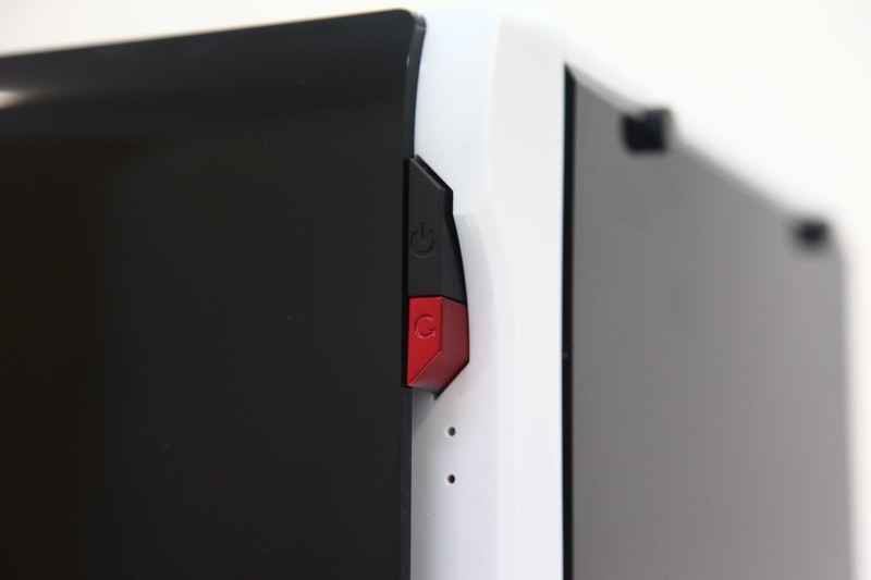 桌面级电竞利器——甲壳虫II一个安静的美男子