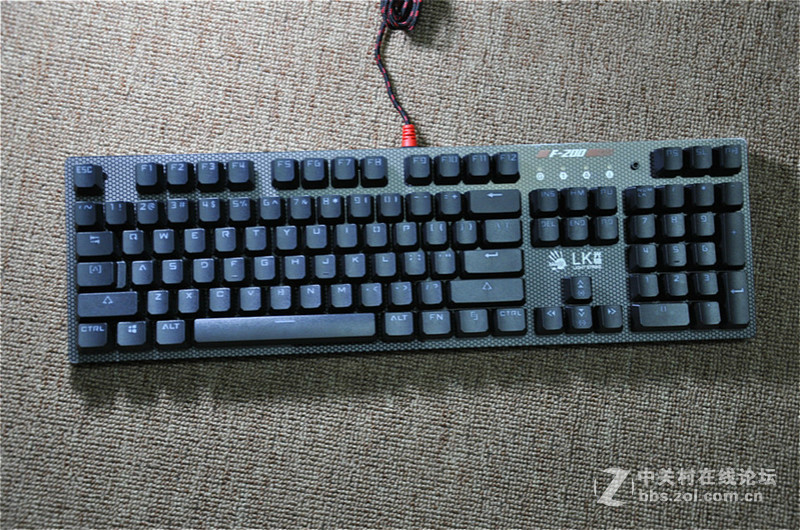 从血手幽灵F200Q底盘看机械键盘的内涵，内附干货！