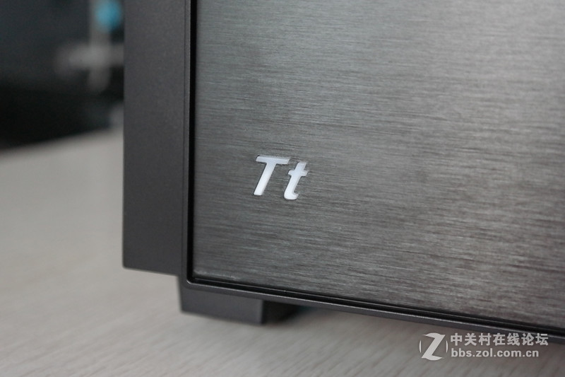 流线型RGB信仰灯！Tt夜魔钢化玻璃机箱评测装机体验