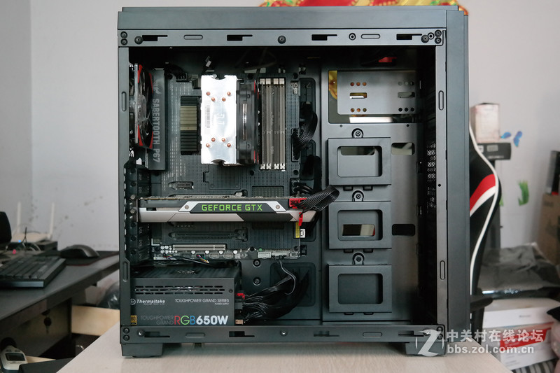 流线型RGB信仰灯！Tt夜魔钢化玻璃机箱评测装机体验