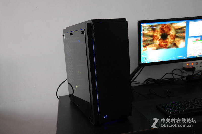 流线型RGB信仰灯！Tt夜魔钢化玻璃机箱评测装机体验