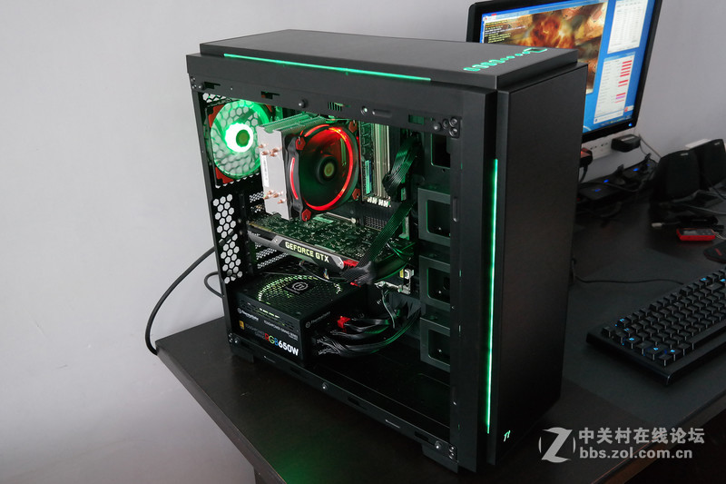 流线型RGB信仰灯！Tt夜魔钢化玻璃机箱评测装机体验