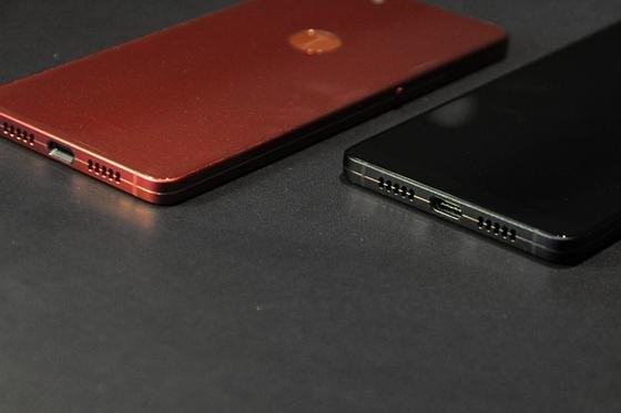 锤子坚果Pro 2上手：老罗口中说的金线“不存在的”