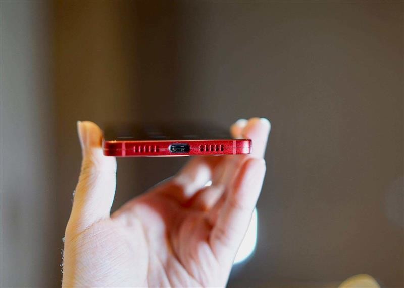 不割手了！坚果Pro 2评测：2000档最值全面屏手机