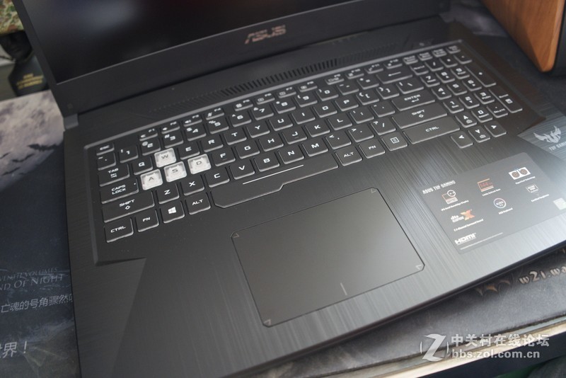 万元笔记本初体验：华硕飞行堡垒6 Plus评测