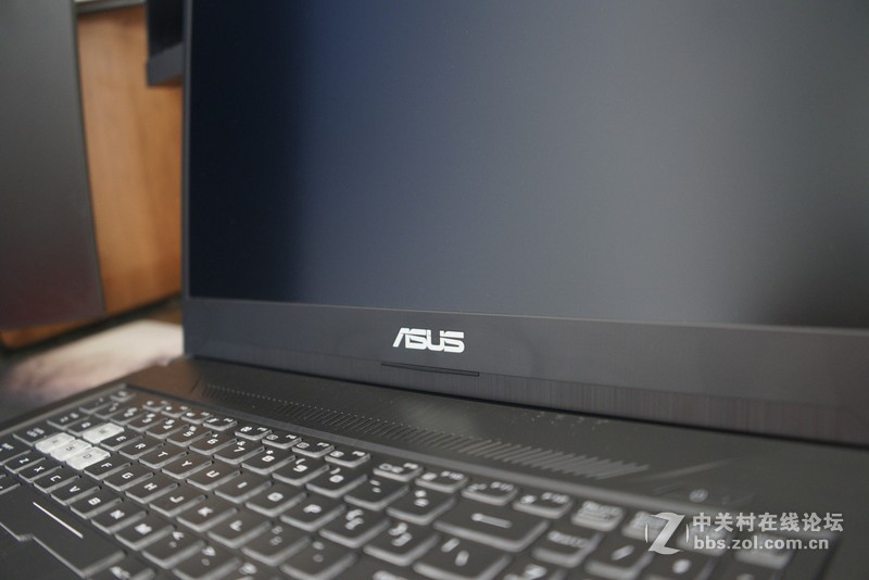 万元笔记本初体验：华硕飞行堡垒6 Plus评测