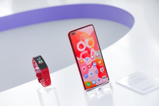 华为手环4 Pro测评：独立GPS运动监测+NFC智慧功能，生活多点活力