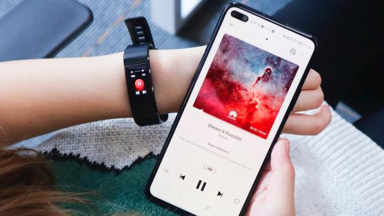 华为手环4 Pro测评：独立GPS运动监测+NFC智慧功能，生活多点活力