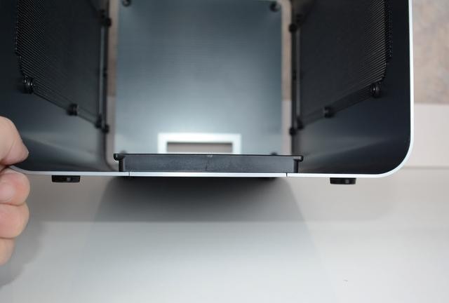 四通八达，绝不闷罐，乔思伯V8小钢炮装机体验