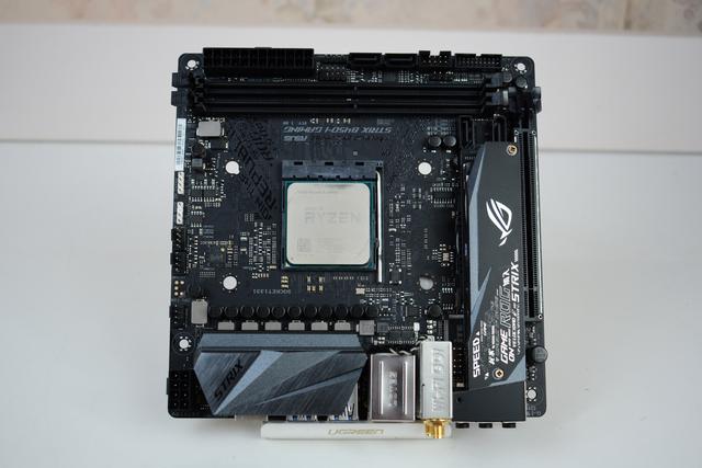 四通八达，绝不闷罐，乔思伯V8小钢炮装机体验