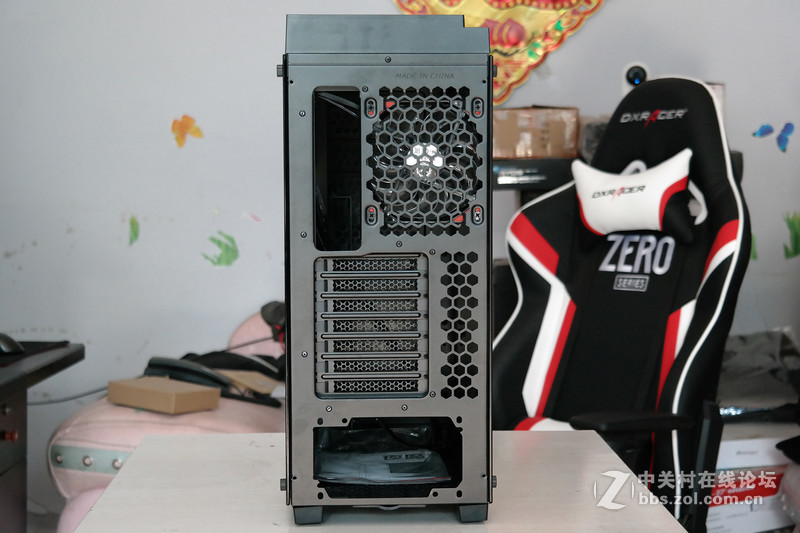 流线型RGB信仰灯！Tt夜魔钢化玻璃机箱评测装机体验