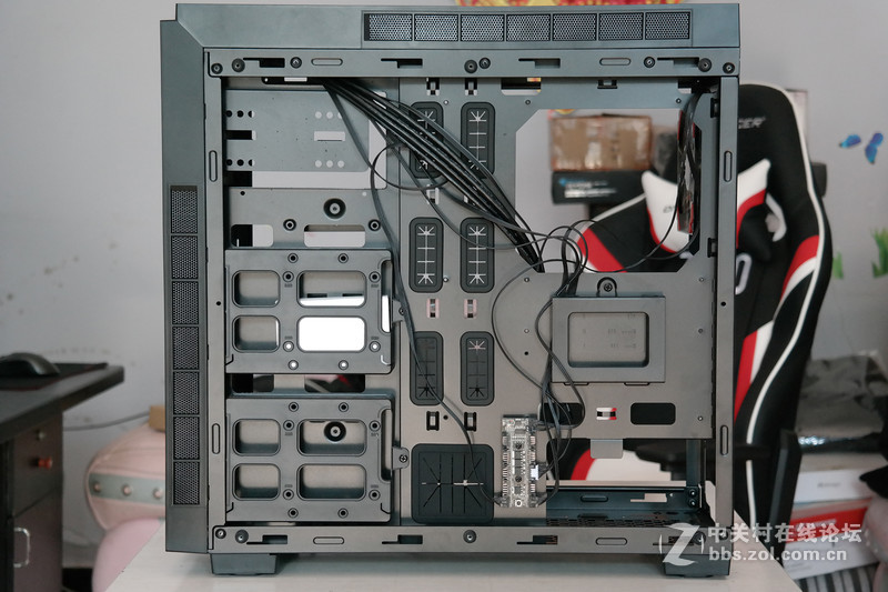 流线型RGB信仰灯！Tt夜魔钢化玻璃机箱评测装机体验