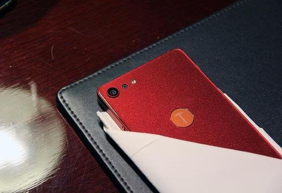 锤子坚果Pro 2上手：老罗口中说的金线“不存在的”