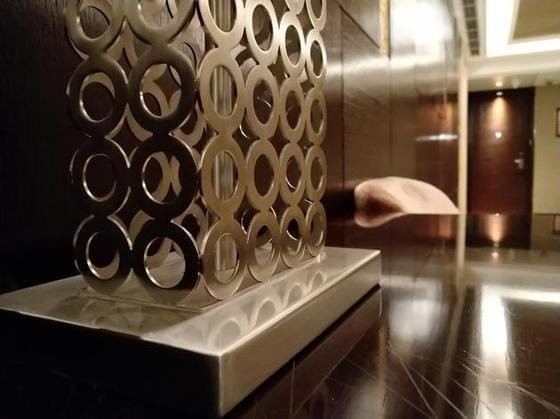 锤子坚果Pro 2上手：老罗口中说的金线“不存在的”