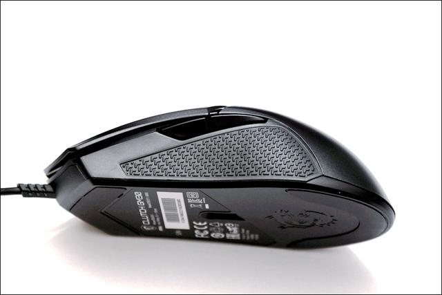 和你的主机一起跟着音乐律动，微星CLUTCH GM30鼠标开箱