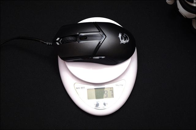 和你的主机一起跟着音乐律动，微星CLUTCH GM30鼠标开箱