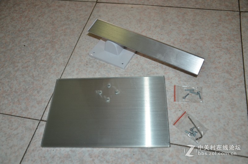 HKC Q320显示器开箱，真的很气派！