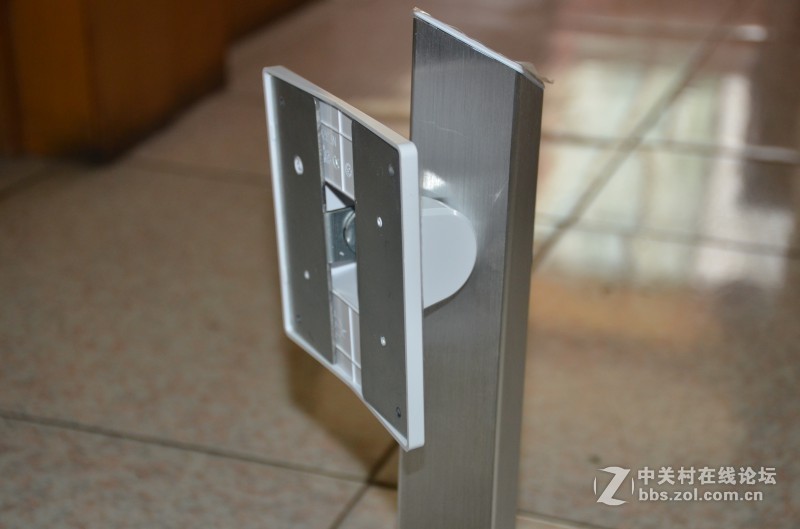 HKC Q320显示器开箱，真的很气派！