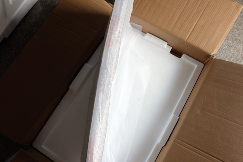 入手HKC C320曲面显示器体验分享（多图慎入）