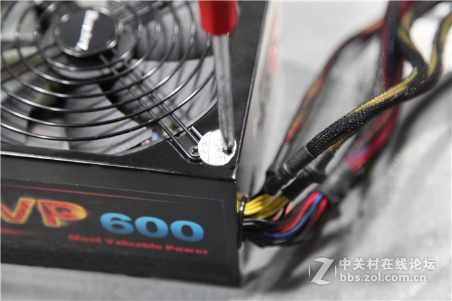 天边射来一道绿光，蓝宝石380黑钻+I5 6500装机晒脸中