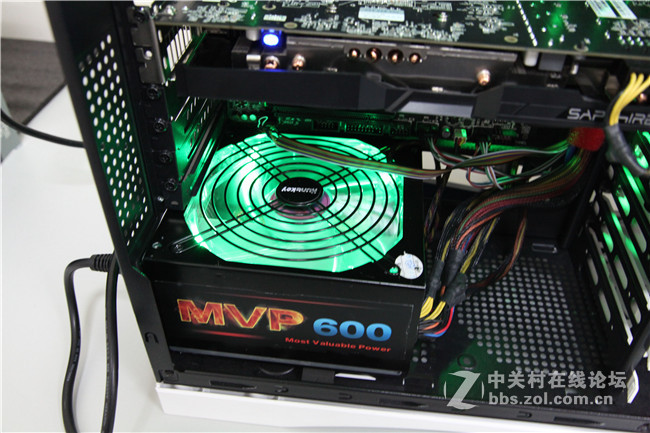 天边射来一道绿光，蓝宝石380黑钻+I5 6500装机晒脸中