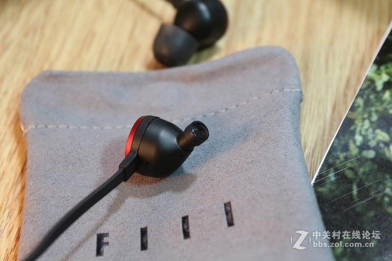 #与声俱来 FIIL Bestie# Fiil BESTIE耳机测评试用之外观测评