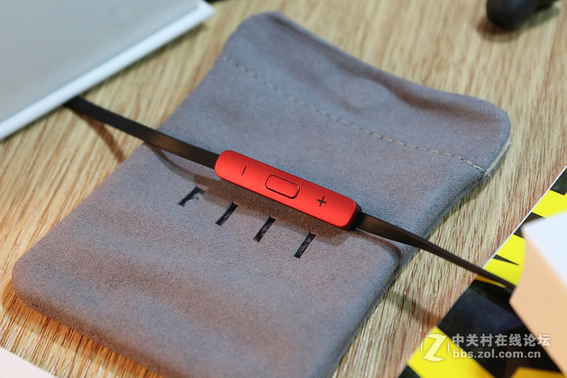 #与声俱来 FIIL Bestie# Fiil BESTIE耳机测评试用之外观测评