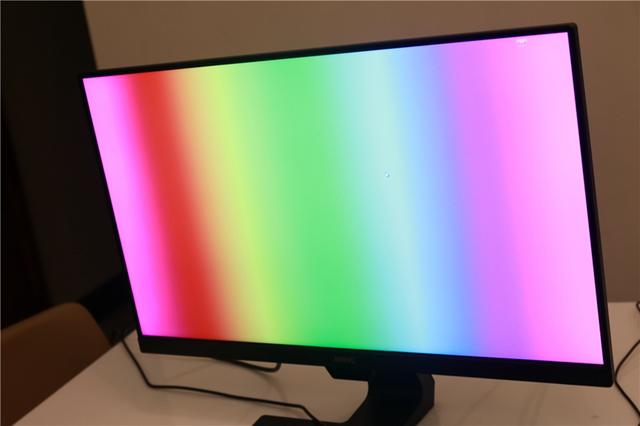 呵护孩子，从一台“护眼”显示器开始！