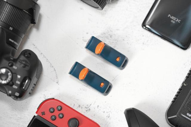 指尖轻按，享受吃鸡的乐趣：北通J1手游按键上手