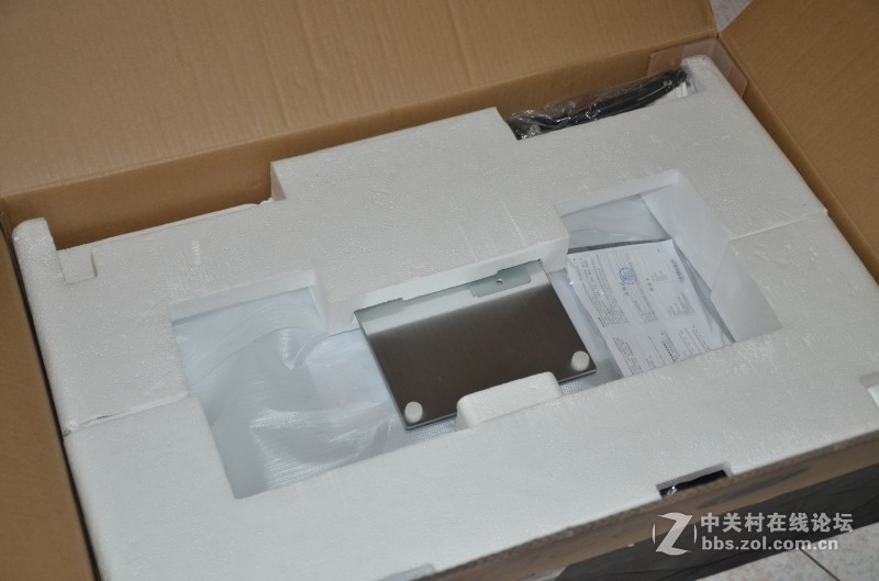HKC Q320显示器开箱，真的很气派！