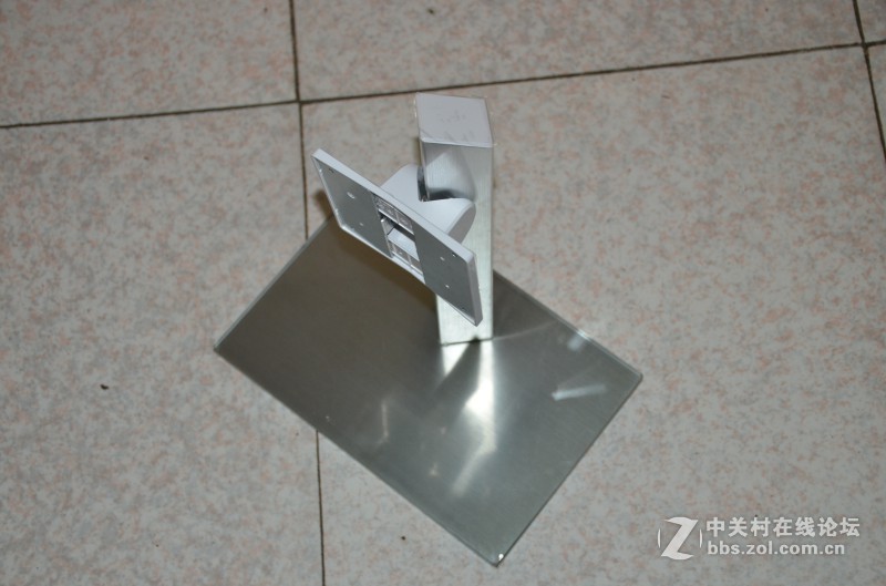 HKC Q320显示器开箱，真的很气派！