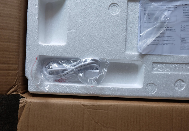 入手HKC C320曲面显示器体验分享（多图慎入）