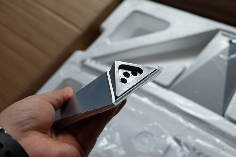 入手HKC C320曲面显示器体验分享（多图慎入）