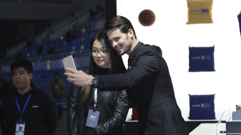 照亮你的美——眼花缭乱的vivo发布会