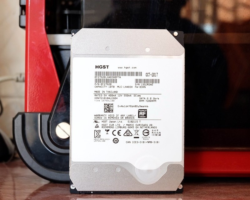 #超大容量 自由存储＃体验超大的HGST 10TB NAS硬盘 容量刷新你的世界