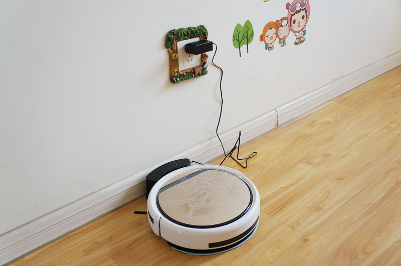 买个拖地机送女王：驰为ilife甲壳虫V5旗舰版地面清洁机器人到手玩