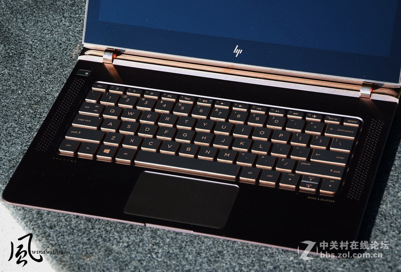 极致轻薄之高阶Ultrabook - HP SPECTRE 13优缺点解析