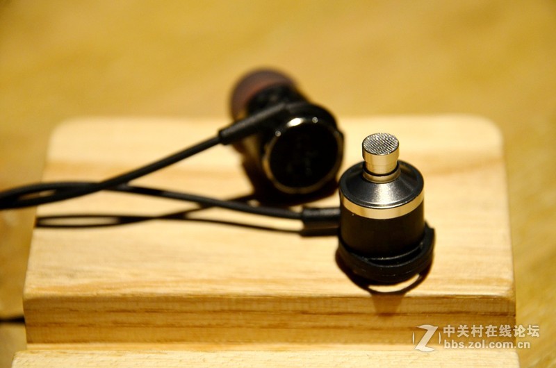 低频感人，挥之不去一傲胜TX10碳纤维耳机体验