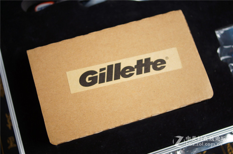 #追锋密令# 吉列全球限量装备箱 忙碌的体验