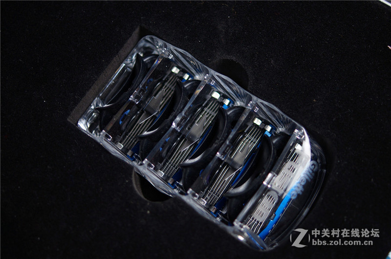 #追锋密令# 吉列全球限量装备箱 忙碌的体验