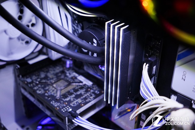 「Z玩主」岂止于白 