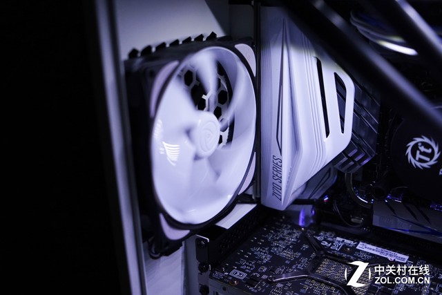 「Z玩主」岂止于白 