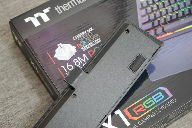 最终解毒——Thermaltake X1星脉 银轴键盘